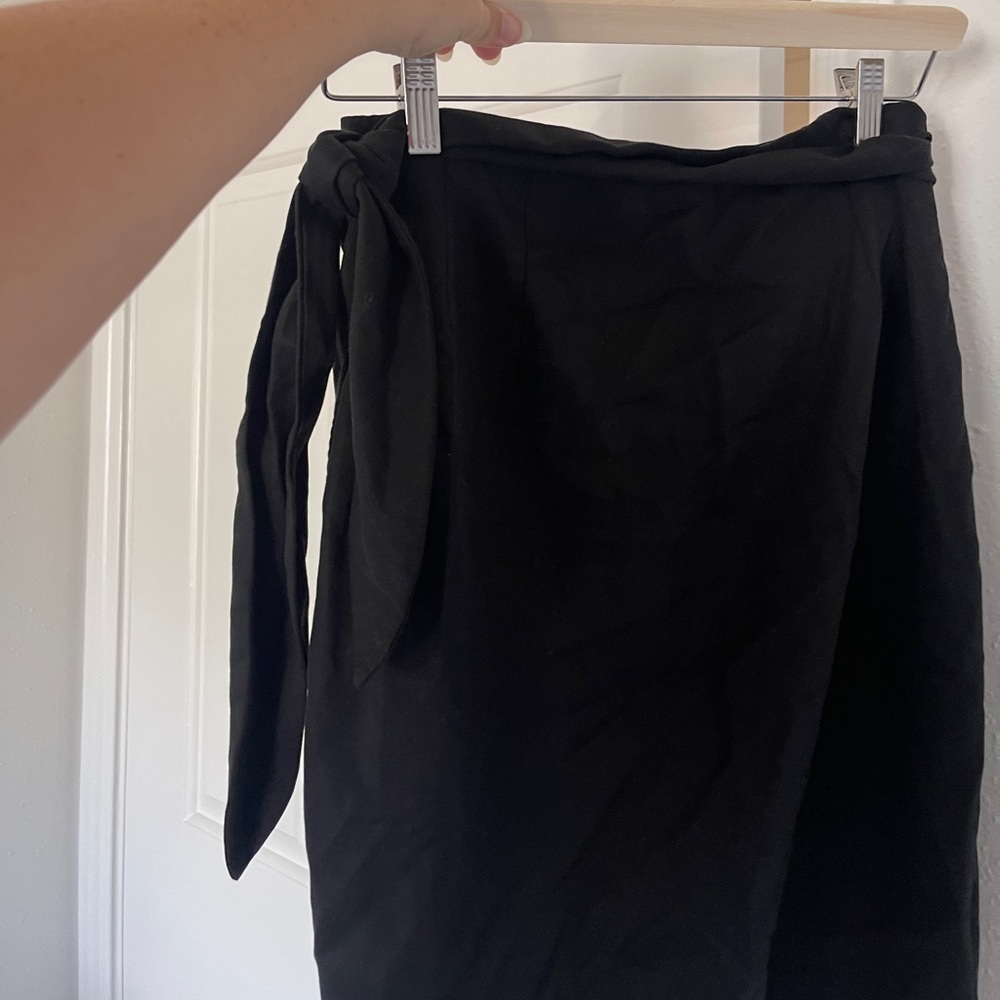 NWOT vetta wrap around skirt